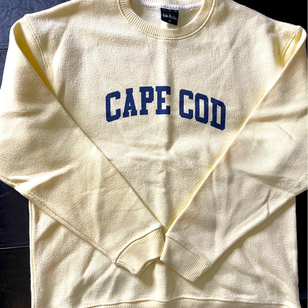 NWT Yellow Cape Cod Sweatshirt